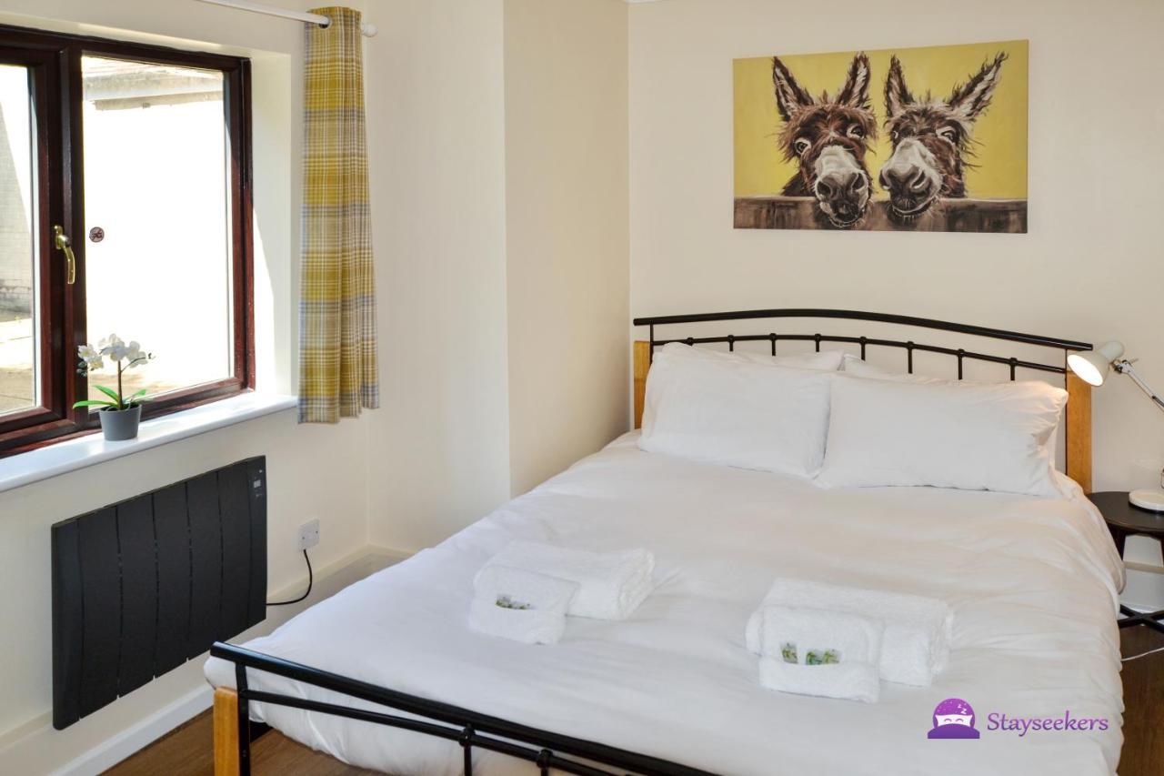 Station 1 Bed Apartment - Stayseekers Salisbury Exterior foto