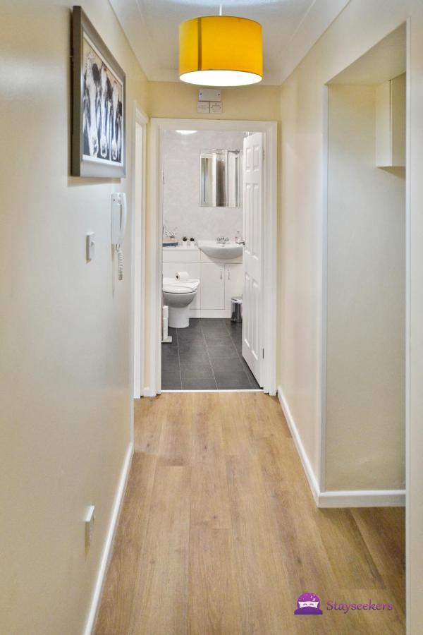 Station 1 Bed Apartment - Stayseekers Salisbury Exterior foto